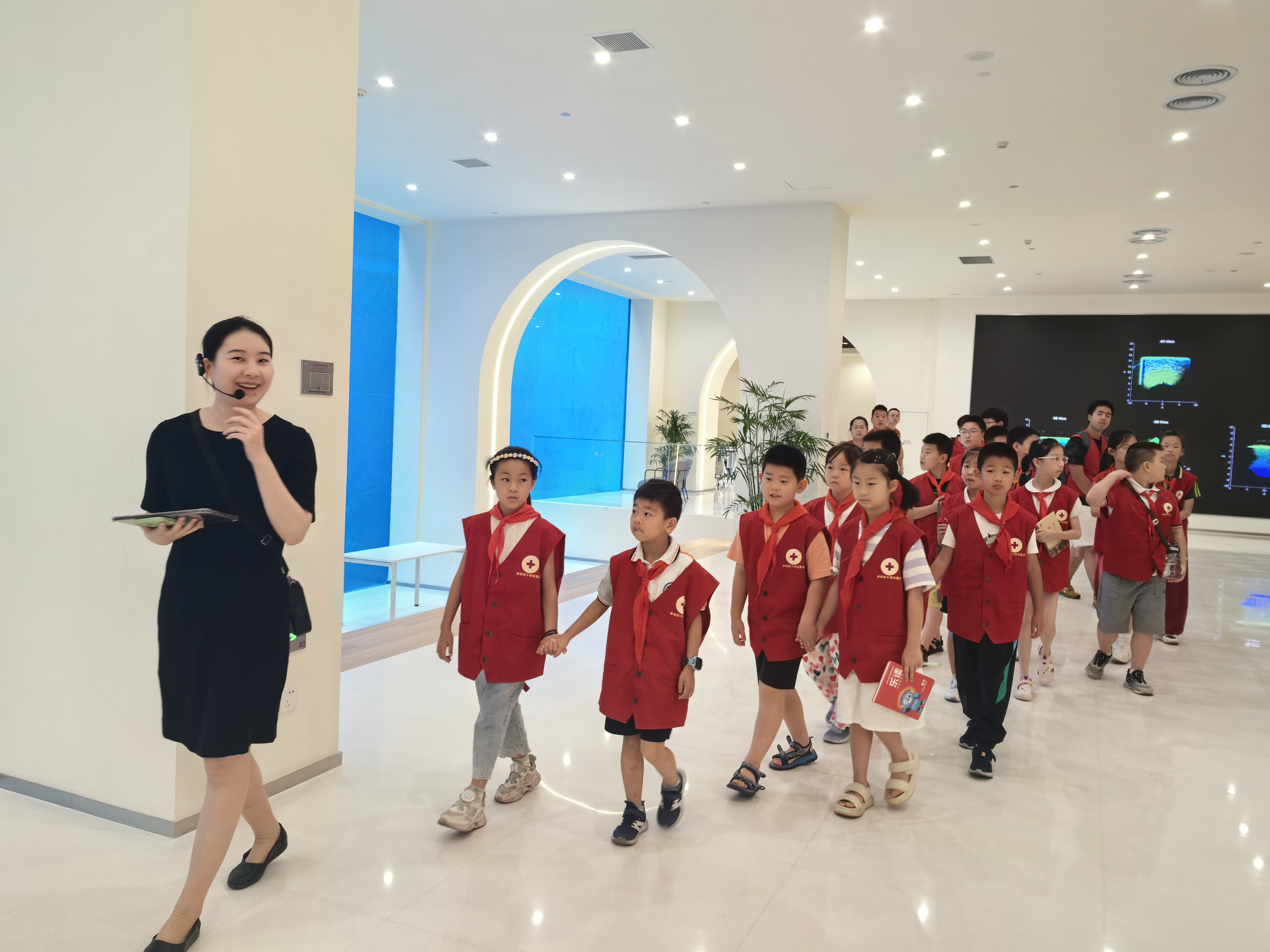 中国尊龙集团
